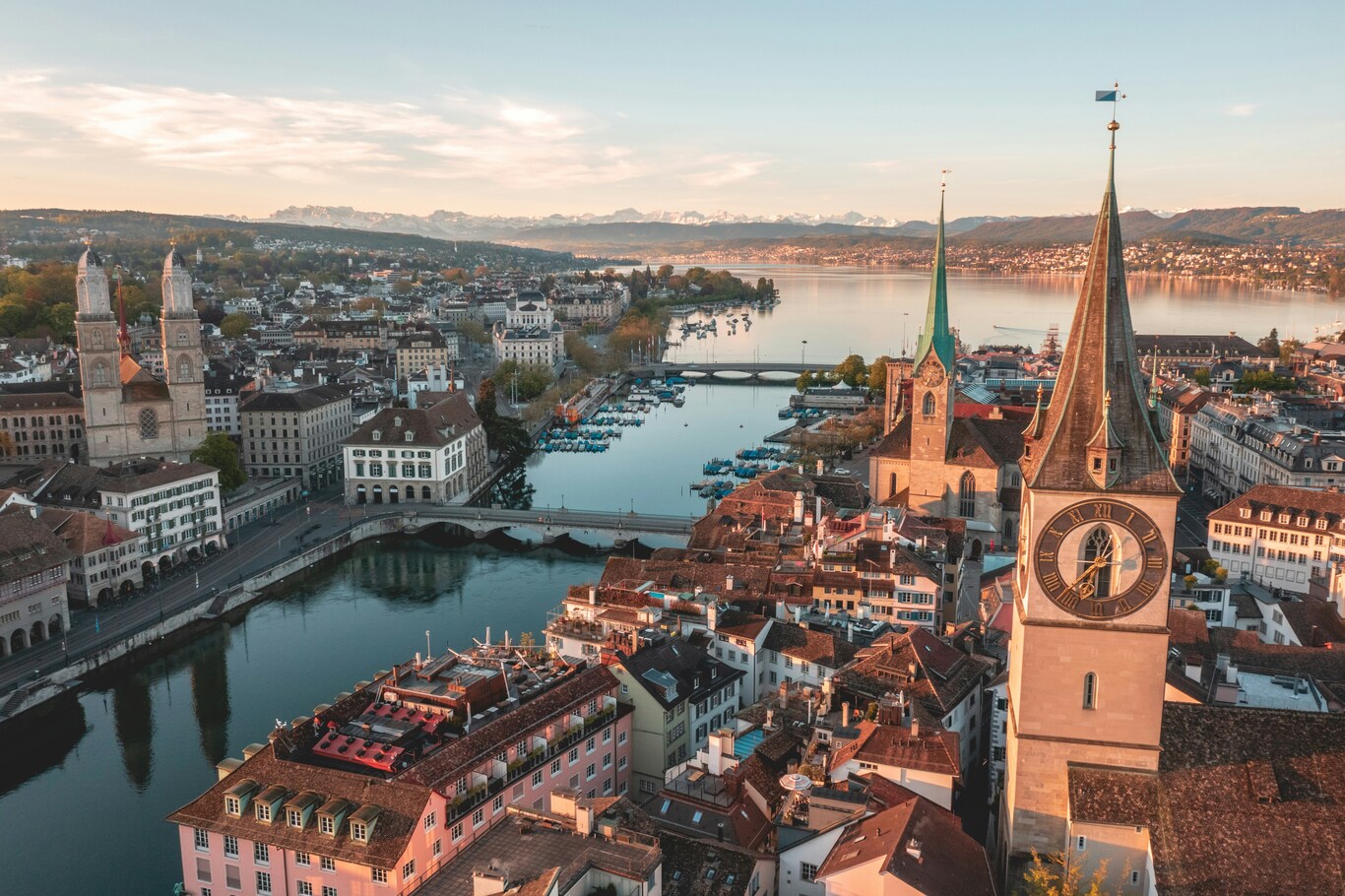 Zúrich vista aérea de la ciudad en Suiza